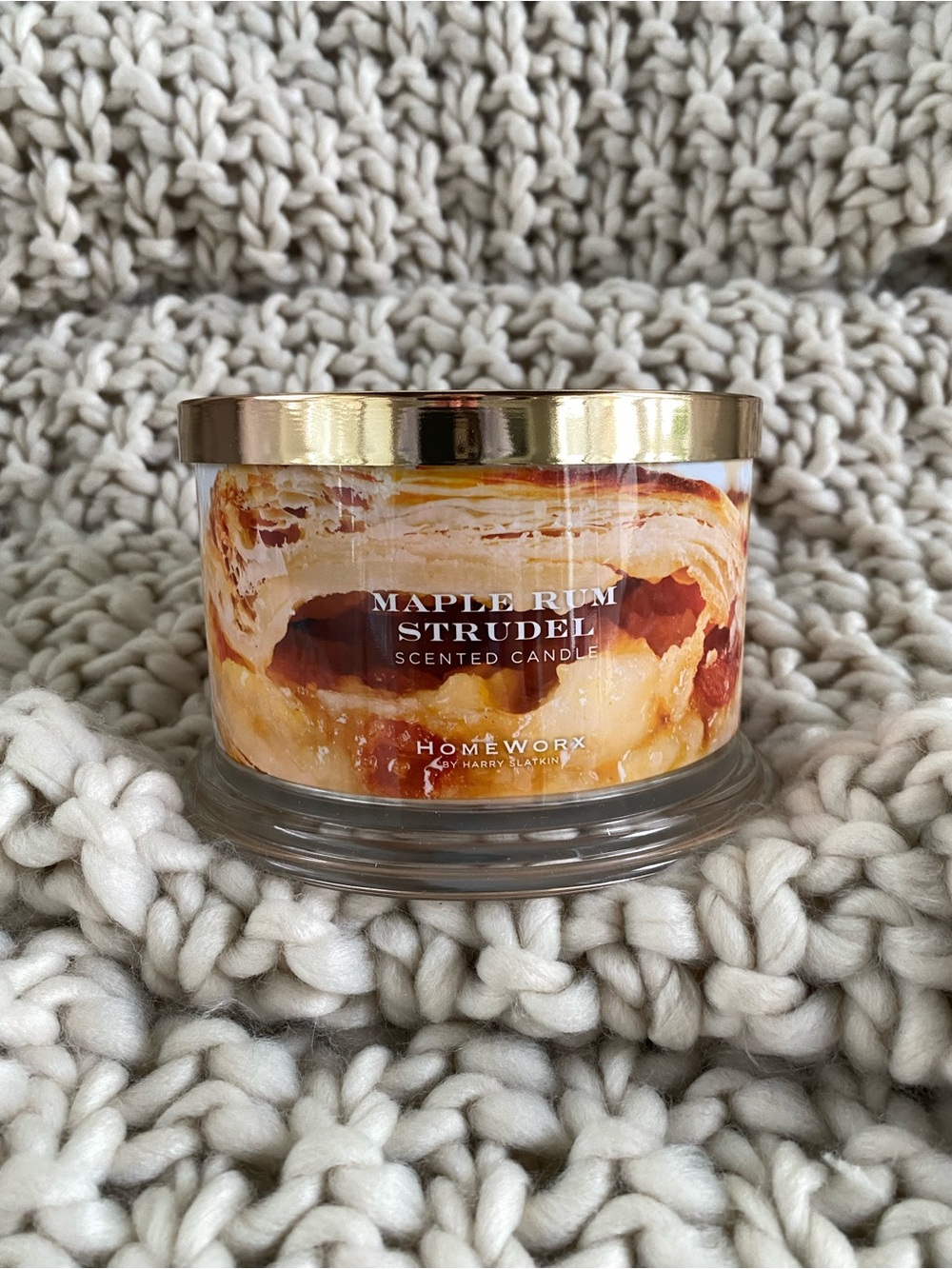 HomeWorx Maple Rum Strudel Scented Candle - Cream & Gold